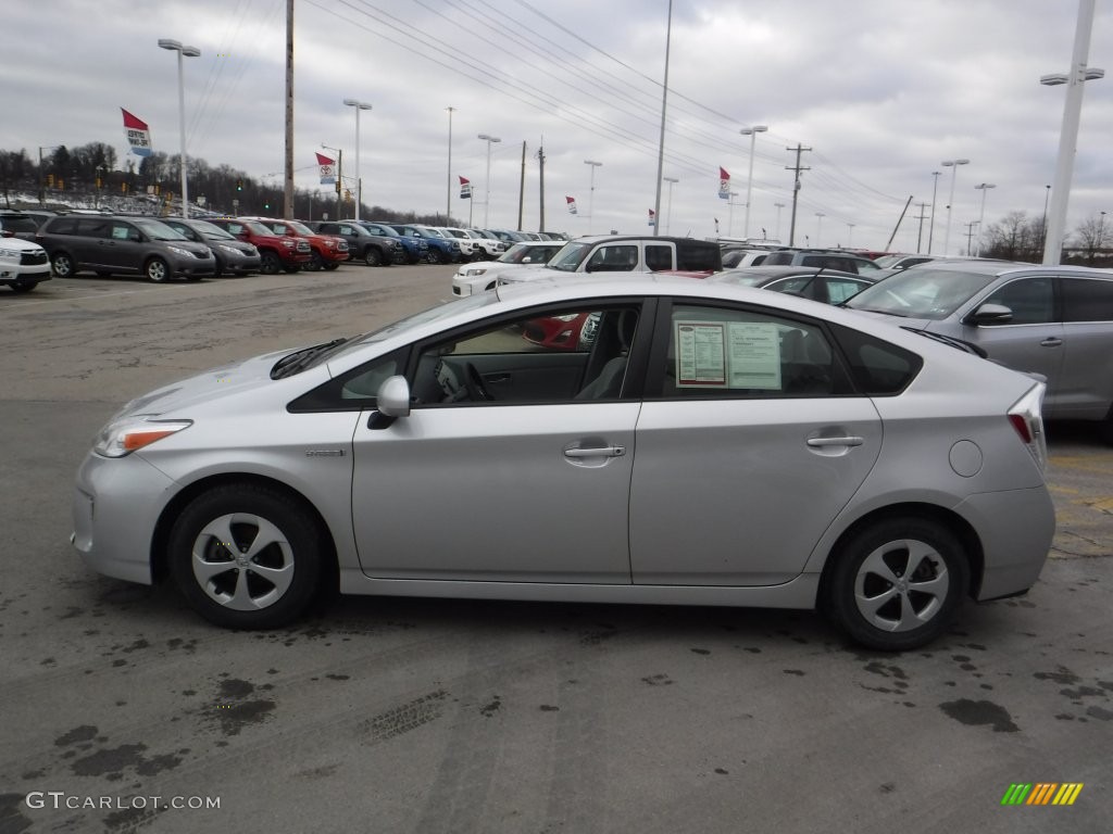 2012 Prius 3rd Gen Two Hybrid - Classic Silver Metallic / Misty Gray photo #4
