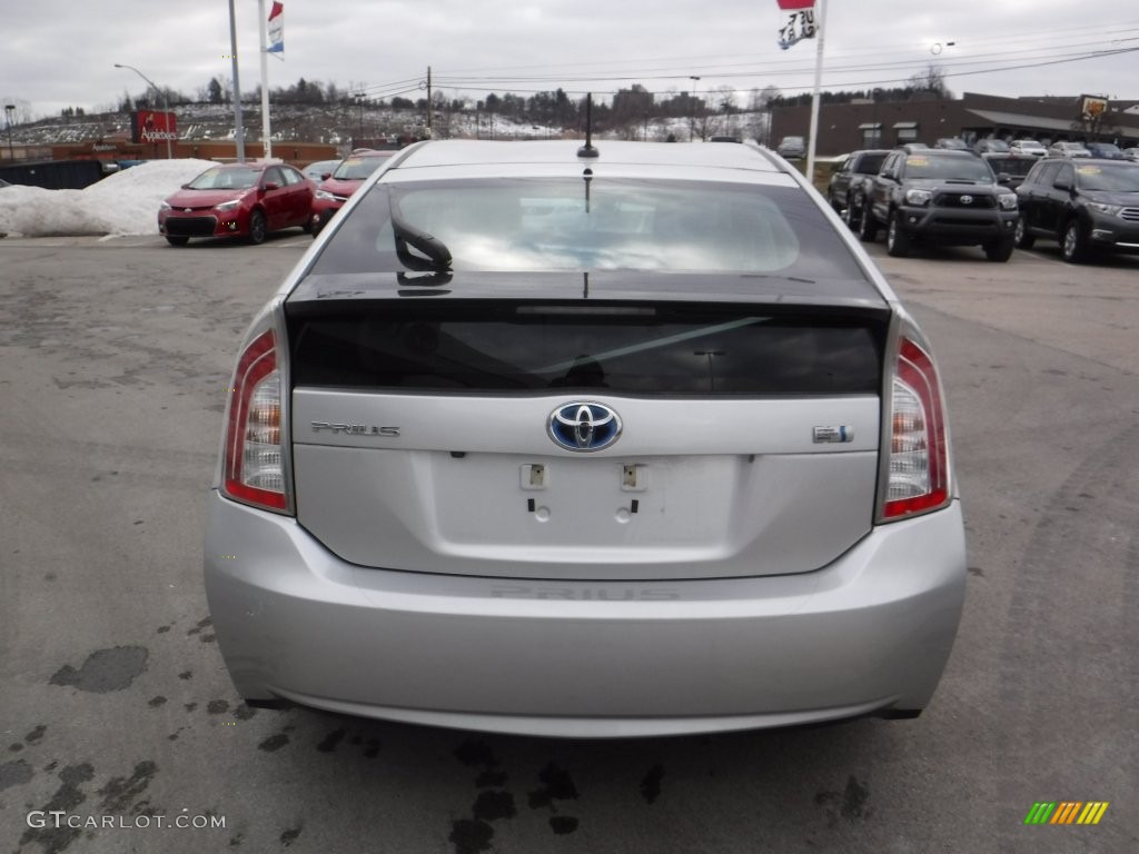 2012 Prius 3rd Gen Two Hybrid - Classic Silver Metallic / Misty Gray photo #5