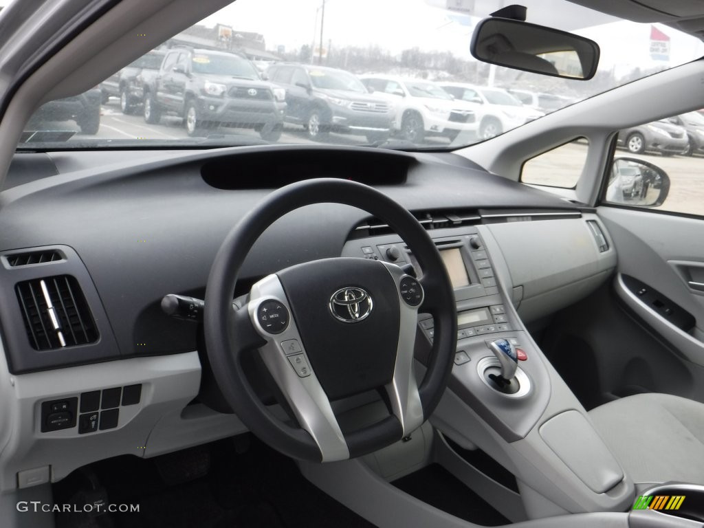 2012 Prius 3rd Gen Two Hybrid - Classic Silver Metallic / Misty Gray photo #8