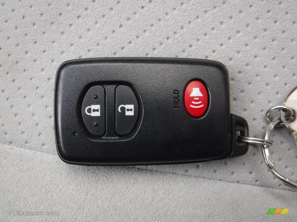2012 Prius 3rd Gen Two Hybrid - Classic Silver Metallic / Misty Gray photo #18
