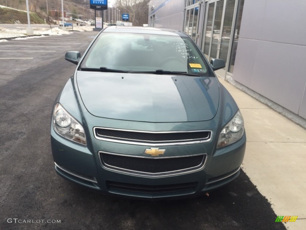 2009 Malibu LT Sedan - Silver Moss Metallic / Ebony photo #3