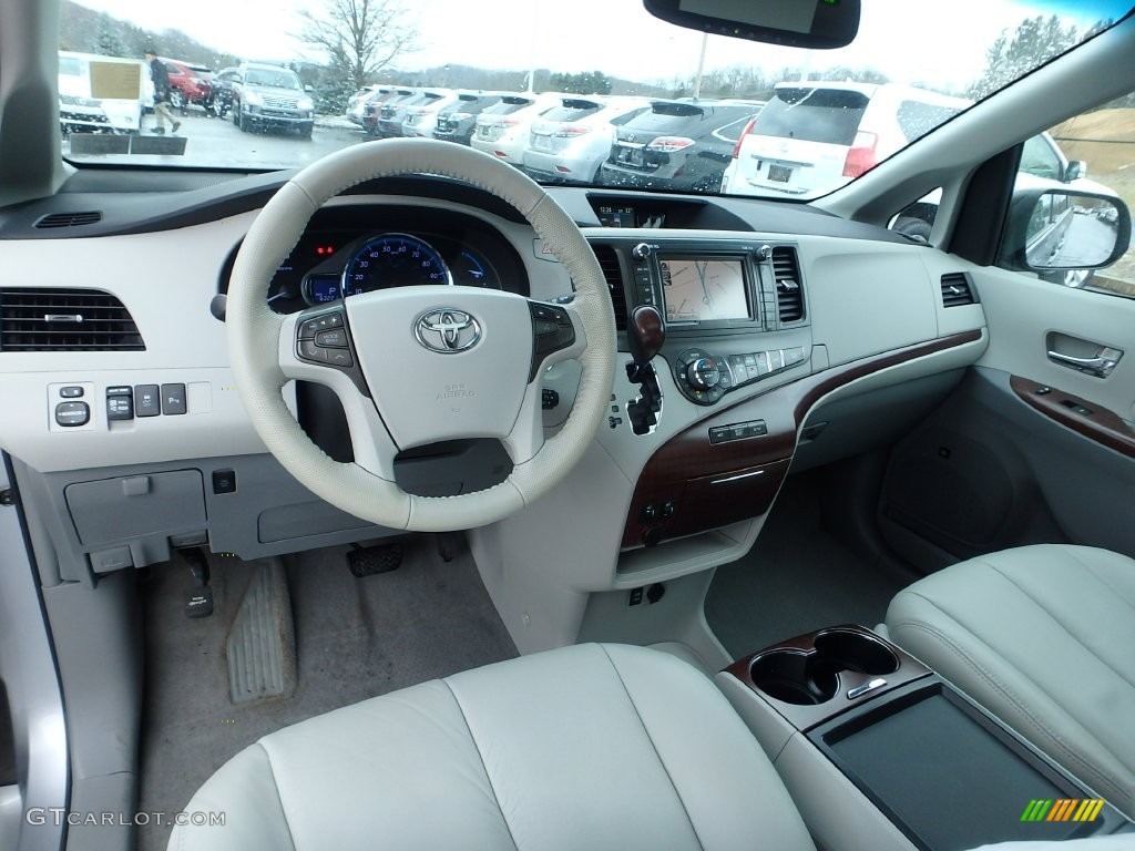 2011 Sienna XLE - Silver Sky Metallic / Light Gray photo #17