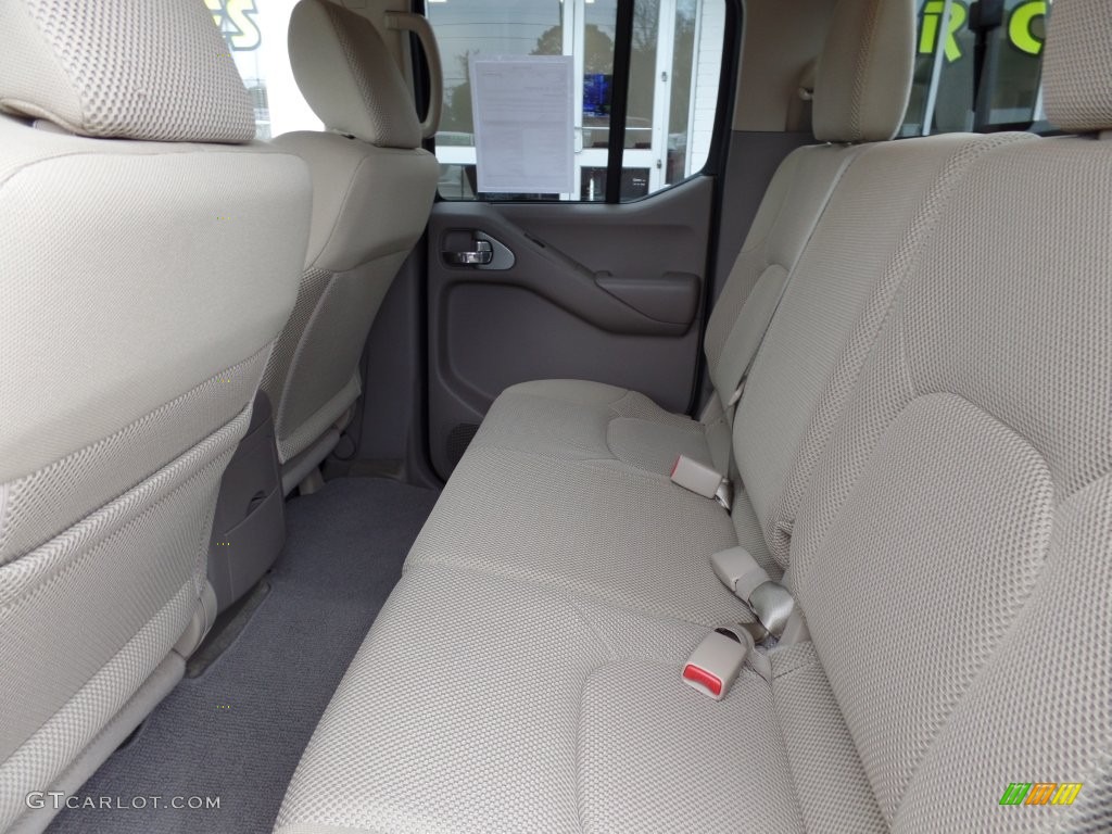 2016 Frontier SV Crew Cab - Lava Red / Beige photo #12