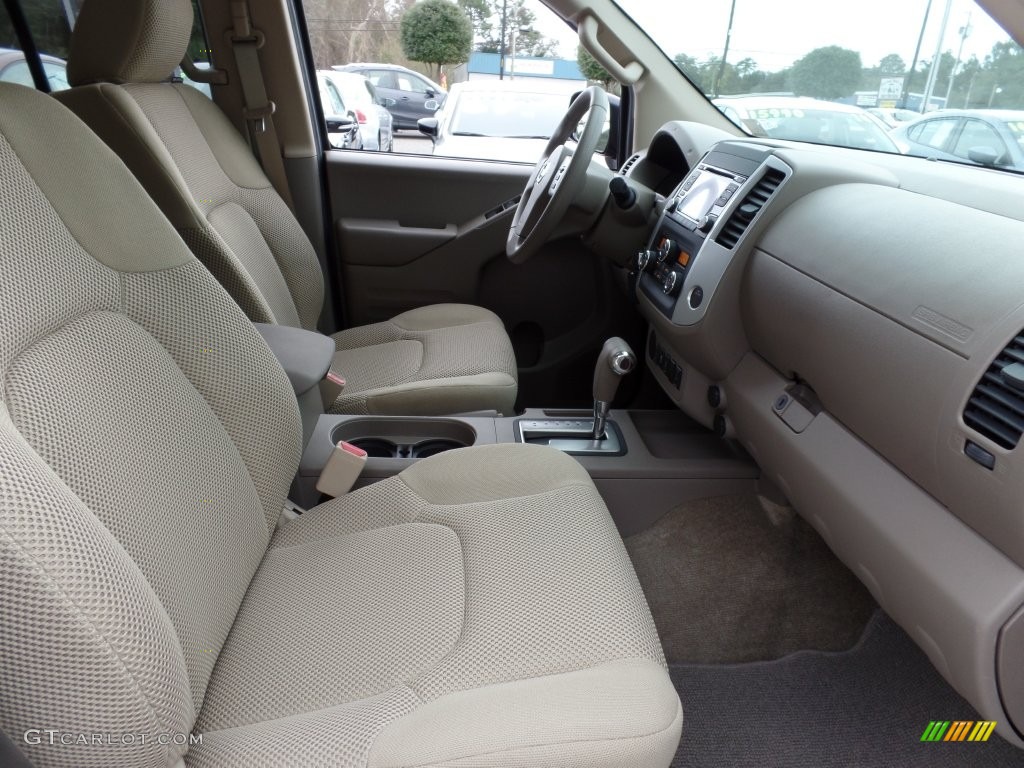 2016 Frontier SV Crew Cab - Lava Red / Beige photo #13
