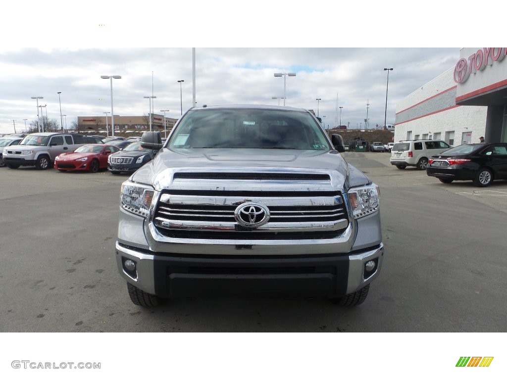 2016 Tundra SR5 Double Cab 4x4 - Silver Sky Metallic / Graphite photo #3