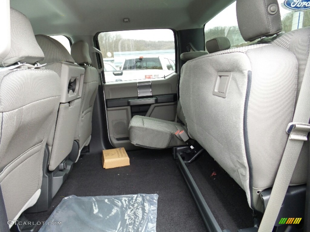 2016 F150 XLT SuperCrew 4x4 - Oxford White / Medium Earth Gray photo #8