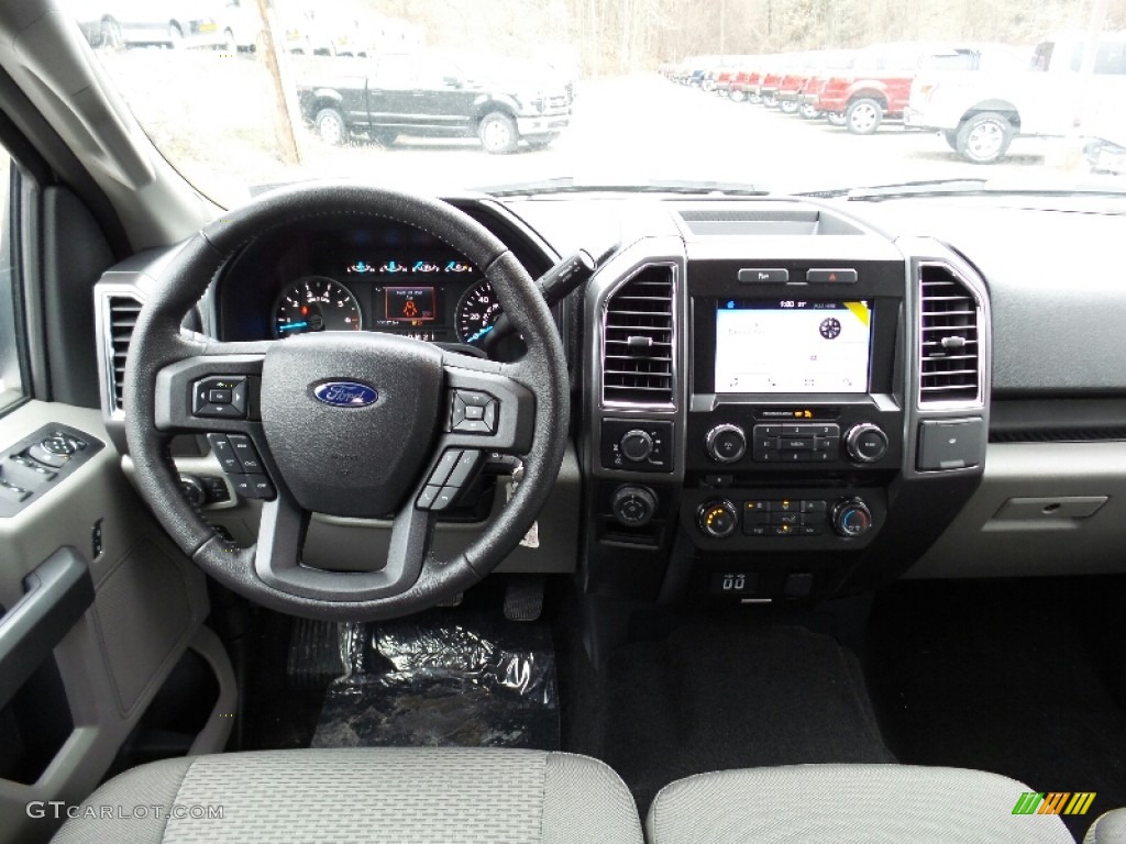 2016 F150 XLT SuperCrew 4x4 - Oxford White / Medium Earth Gray photo #9