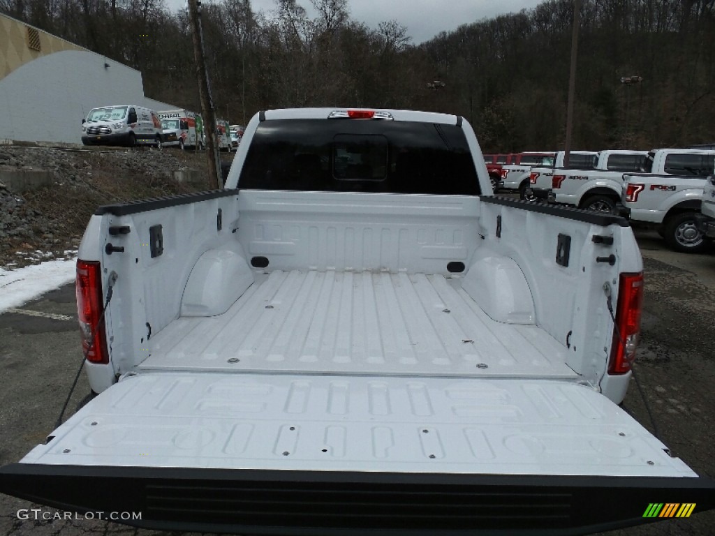 2016 F150 XLT SuperCrew 4x4 - Oxford White / Medium Earth Gray photo #4