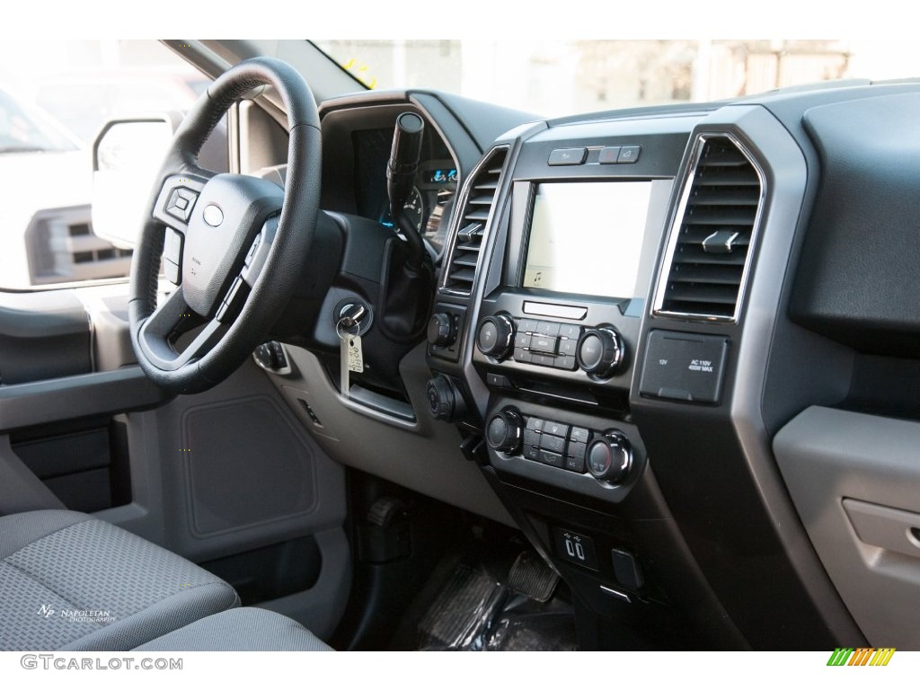 2016 F150 XLT SuperCrew 4x4 - Shadow Black / Medium Earth Gray photo #12