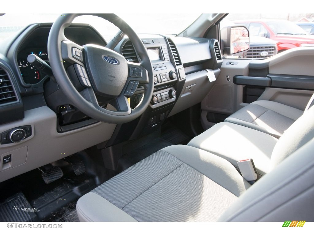 2016 F150 XL Regular Cab 4x4 - Ingot Silver / Medium Earth Gray photo #5