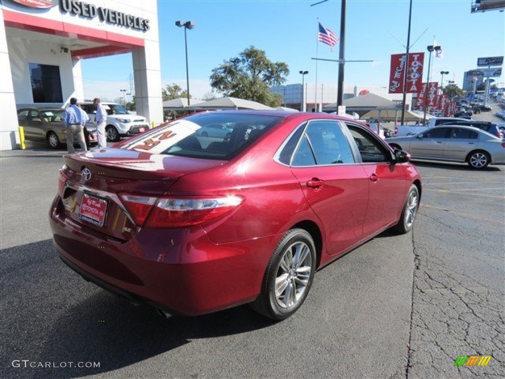 2015 Camry SE - Ruby Flare Pearl / Black photo #8