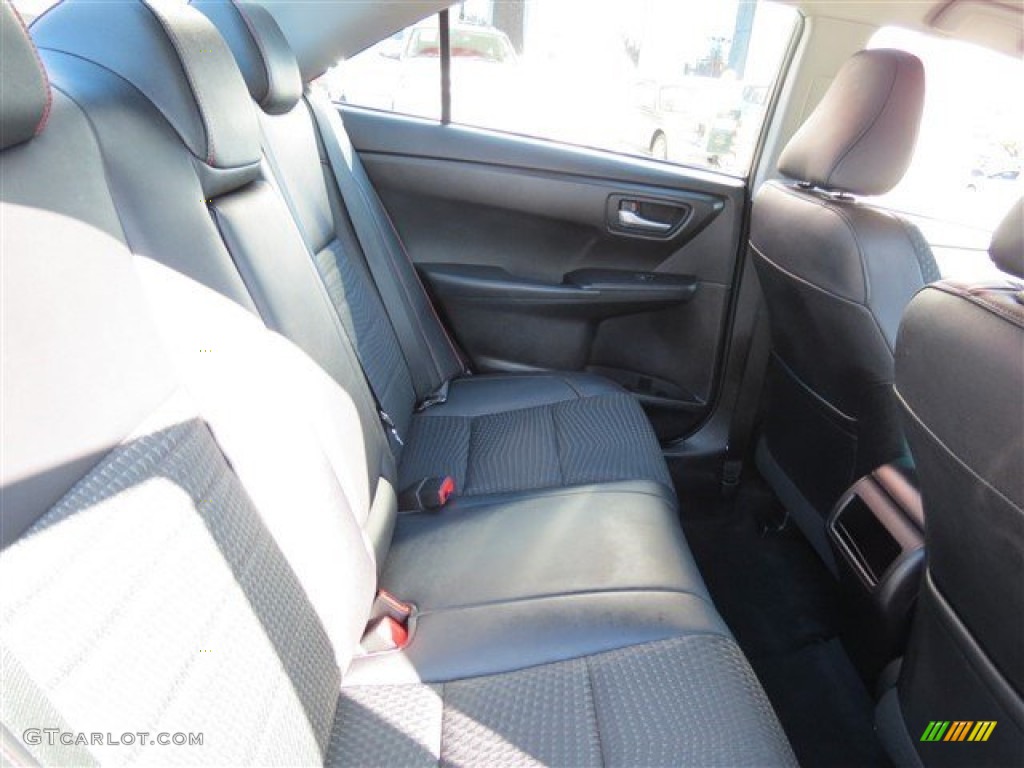 2015 Camry SE - Ruby Flare Pearl / Black photo #19