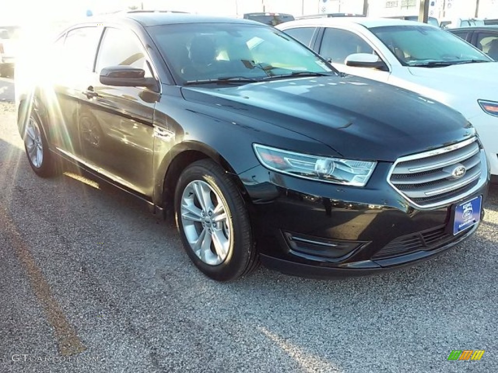 2015 Taurus SEL - Tuxedo Black Metallic / Charcoal Black photo #1