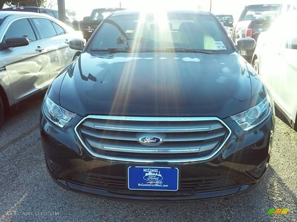2015 Taurus SEL - Tuxedo Black Metallic / Charcoal Black photo #5