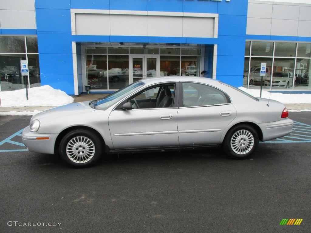 2005 Sable GS Sedan - Silver Frost Metallic / Medium Graphite photo #2