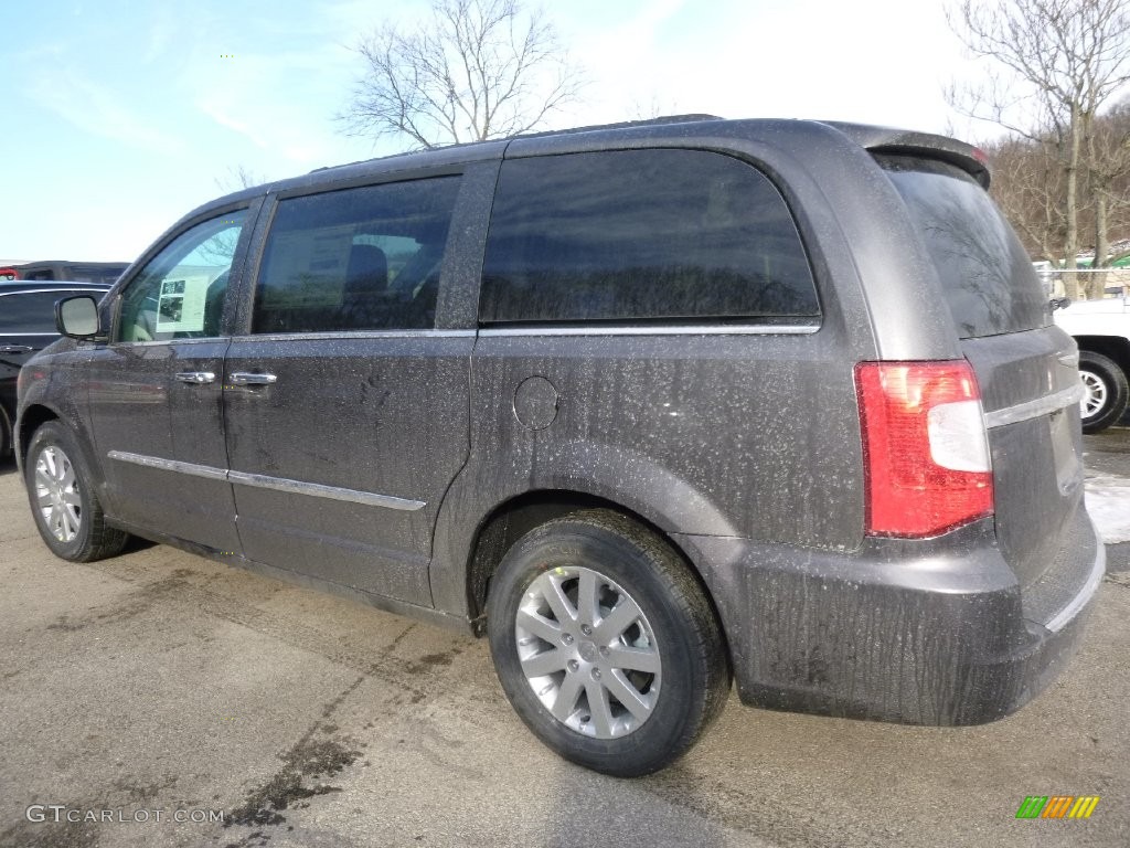 2016 Town & Country Touring - Granite Crystal Metallic / Black/Light Graystone photo #2