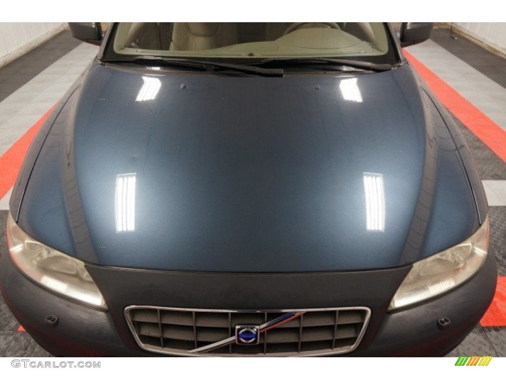 2005 XC70 AWD - Barents Blue Metallic / Taupe photo #45