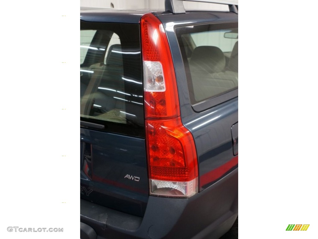 2005 XC70 AWD - Barents Blue Metallic / Taupe photo #61