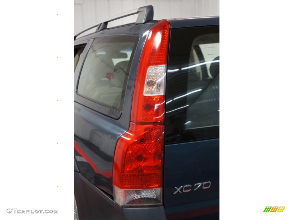 2005 XC70 AWD - Barents Blue Metallic / Taupe photo #66