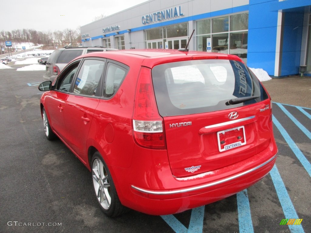 2009 Elantra Touring - Chilipepper Red / Black photo #4