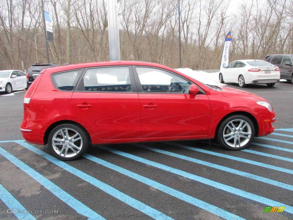 2009 Elantra Touring - Chilipepper Red / Black photo #9