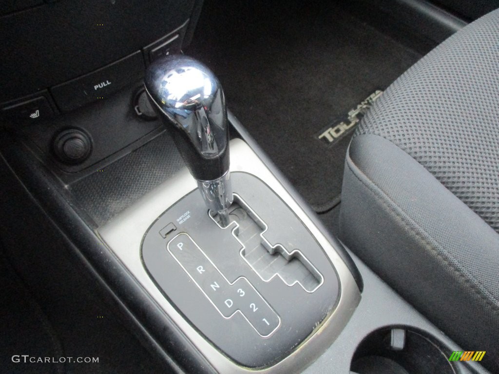 2009 Elantra Touring - Chilipepper Red / Black photo #27
