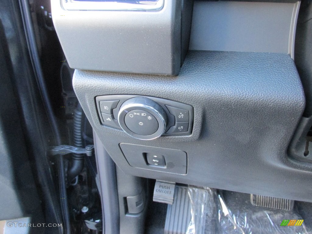 2016 F150 XLT SuperCrew - Shadow Black / Black photo #35