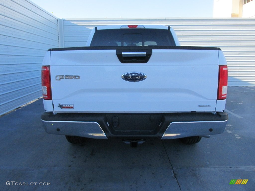 2016 F150 XLT SuperCrew - Oxford White / Medium Earth Gray photo #5