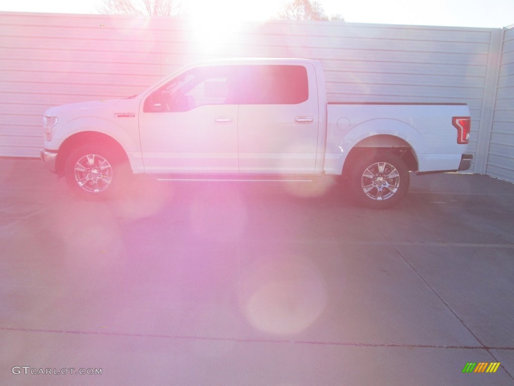 2016 F150 XLT SuperCrew - Oxford White / Medium Earth Gray photo #6