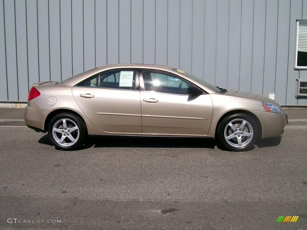 2007 G6 V6 Sedan - Sedona Beige Metallic / Light Taupe photo #2