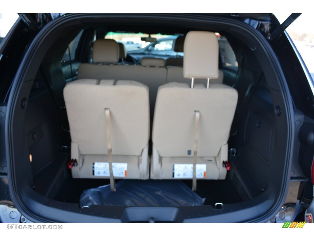2016 Explorer XLT - Shadow Black / Medium Light Camel photo #10