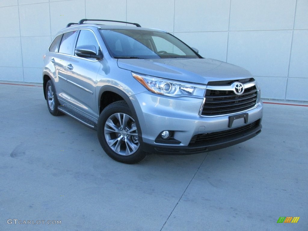 2015 Silver Sky Metallic Toyota Highlander Xle 110419772