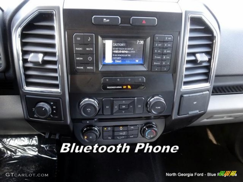 2016 F150 XLT SuperCrew 4x4 - Blue Jeans / Medium Earth Gray photo #20