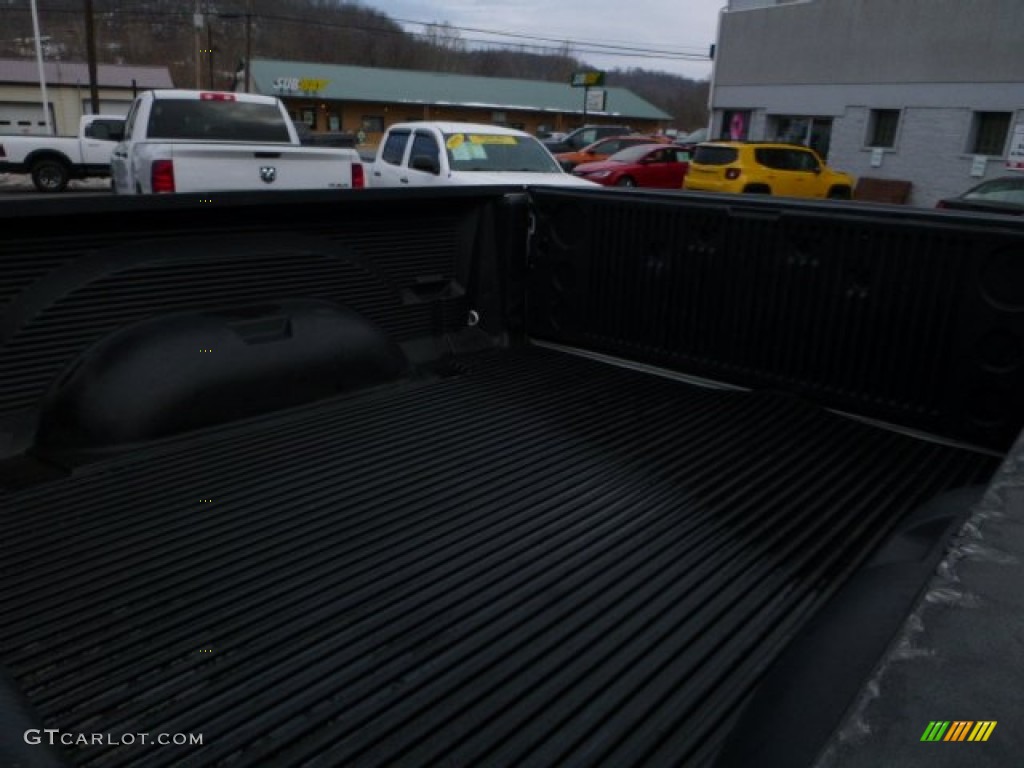 2012 Ram 2500 HD Laramie Mega Cab 4x4 - Bright White / Dark Slate photo #4