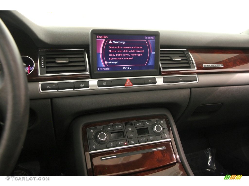 2004 A8 L 4.2 quattro - Light Silver Metallic / Black photo #10