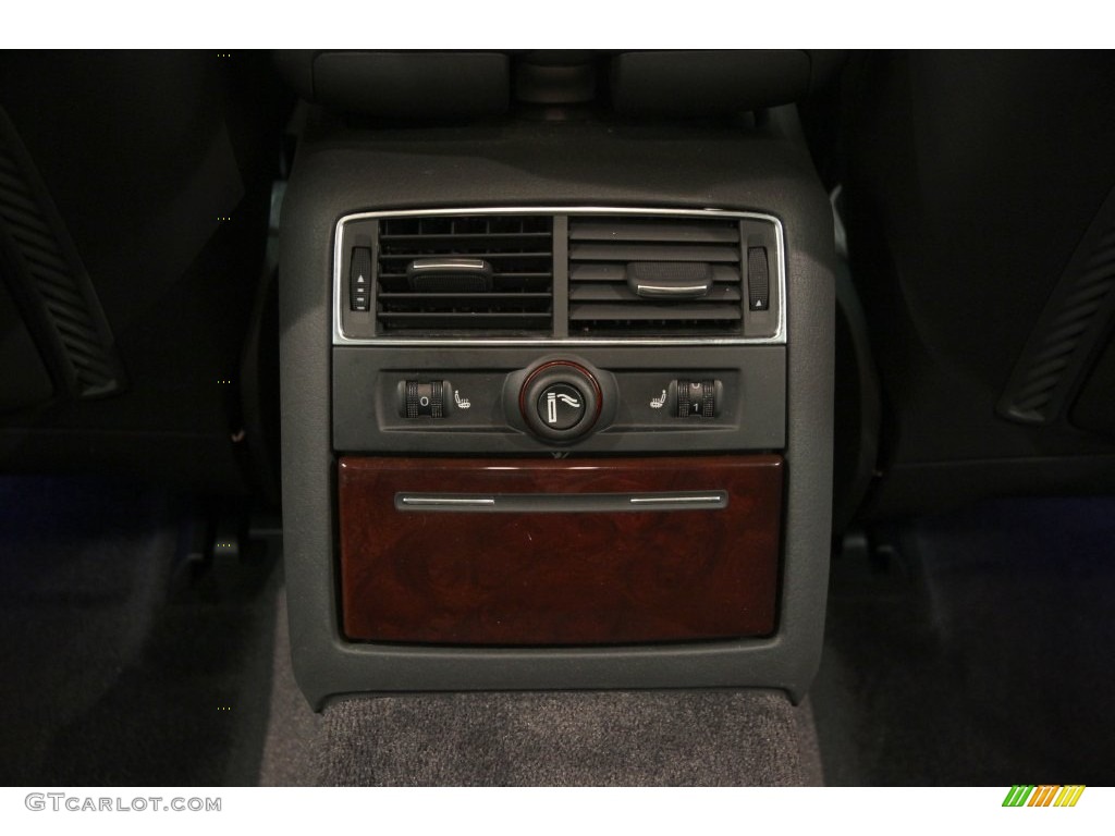 2004 A8 L 4.2 quattro - Light Silver Metallic / Black photo #30