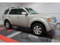 Oxford White - Escape Limited 4WD Photo No. 6