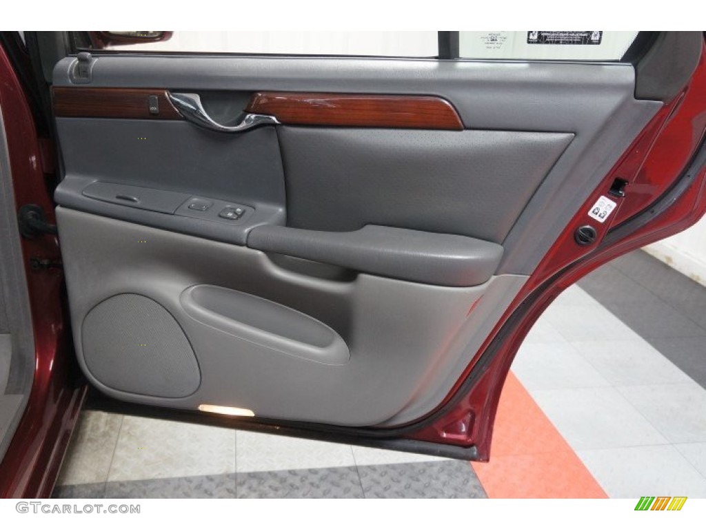 2002 DeVille DTS - Crimson Pearl / Dark Gray photo #17