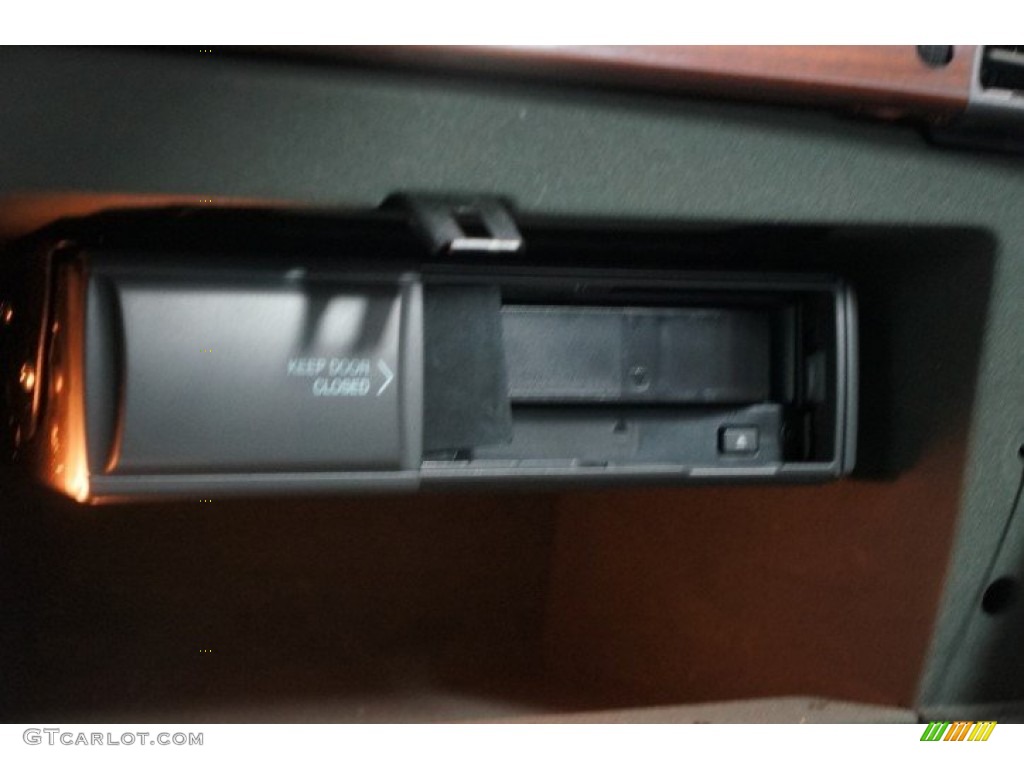 2002 DeVille DTS - Crimson Pearl / Dark Gray photo #47