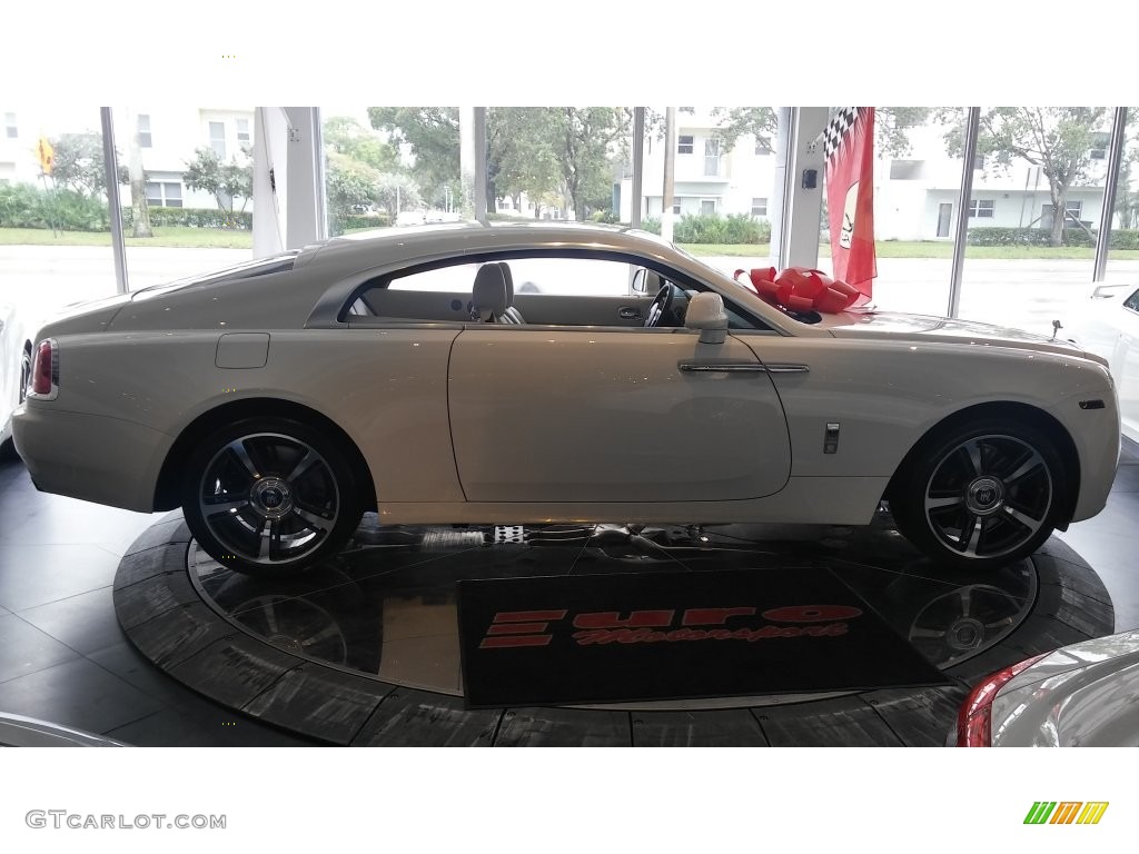 Arctic White 2015 Rolls-Royce Wraith Standard Wraith Model Exterior Photo #110477189
