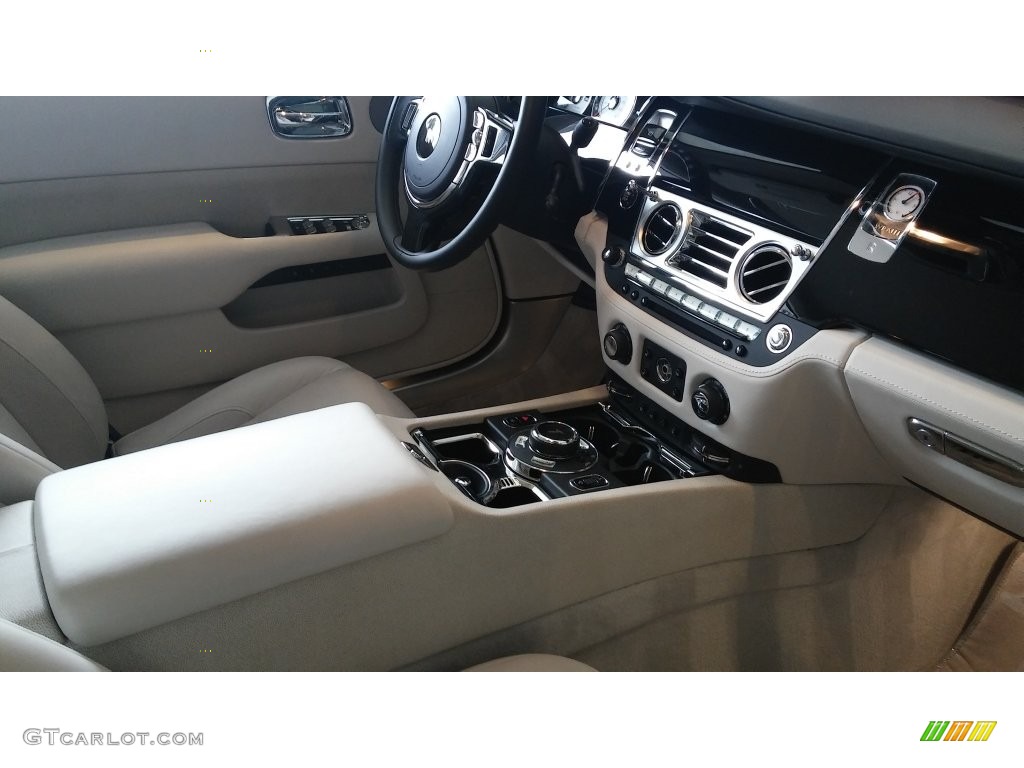 2015 Rolls-Royce Wraith Standard Wraith Model Creme Light Dashboard Photo #110477216