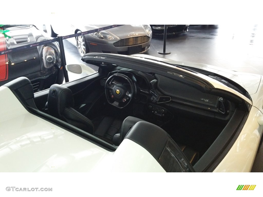2013 458 Spider - Bianco Avus (White) / Nero photo #35