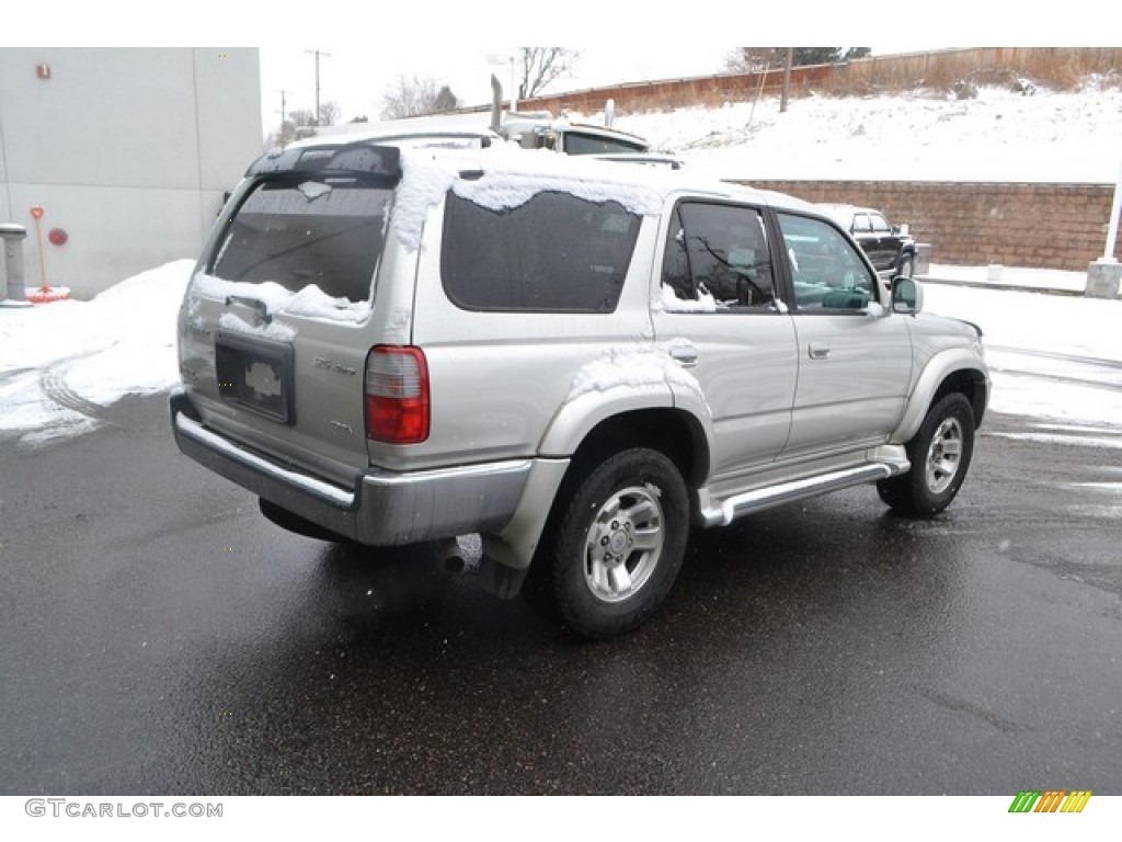 2000 4Runner SR5 4x4 - Millennium Silver Metallic / Gray photo #2