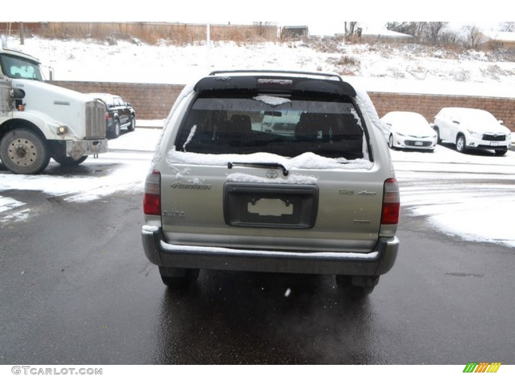 2000 4Runner SR5 4x4 - Millennium Silver Metallic / Gray photo #3