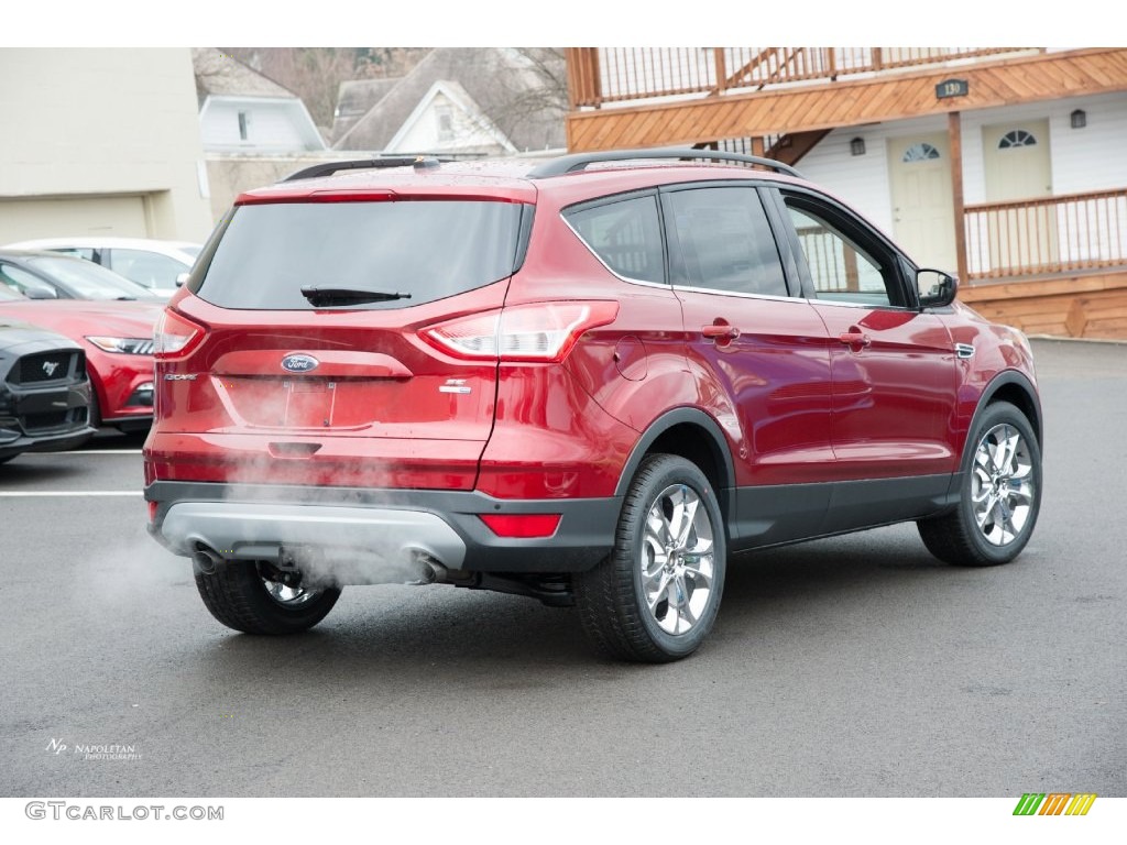 2016 Escape SE 4WD - Ruby Red Metallic / Charcoal Black photo #3