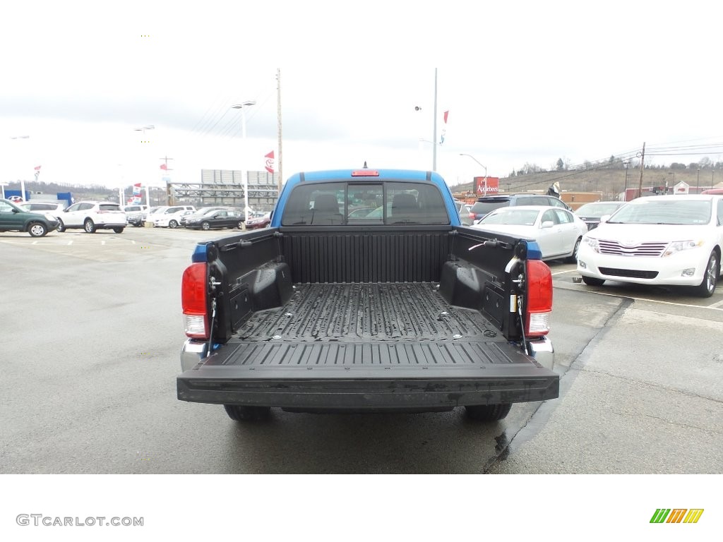 2016 Tacoma SR Access Cab 4x4 - Blazing Blue Pearl / Cement Gray photo #6