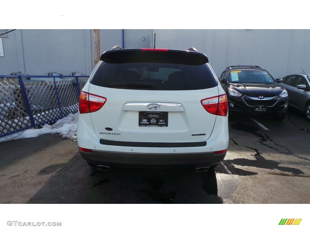 2012 Veracruz Limited AWD - Stone White / Beige photo #5