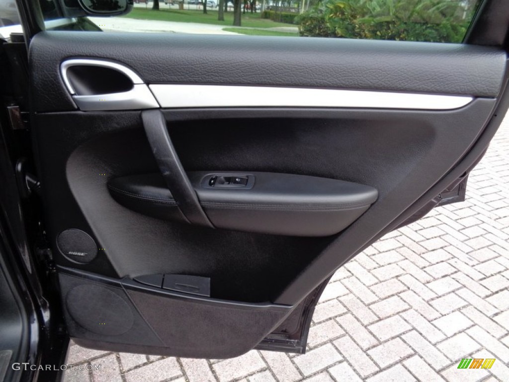 2006 Porsche Cayenne S Door Panel Photos