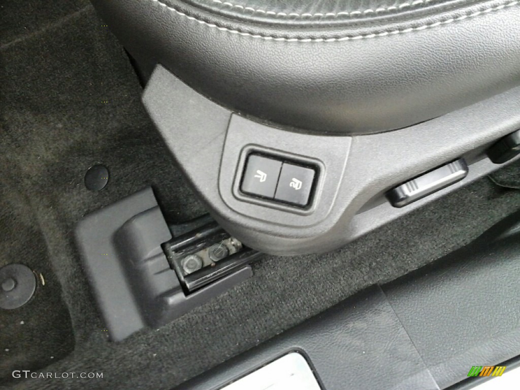 2015 Taurus Limited - Ingot Silver Metallic / Charcoal Black photo #18