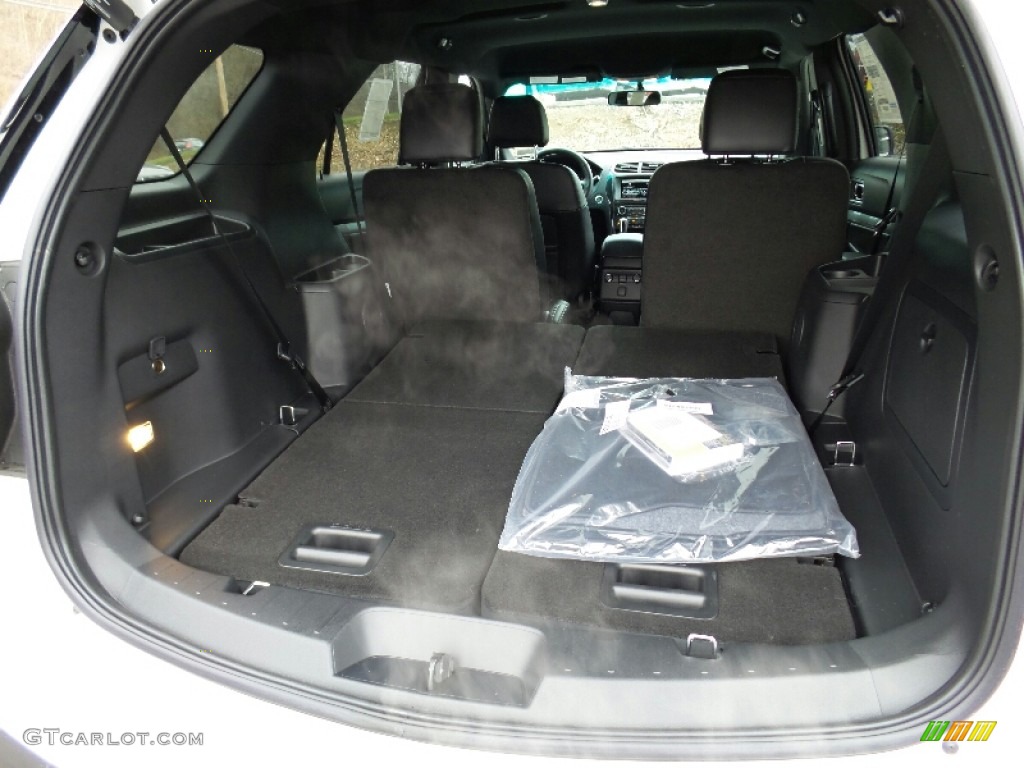 2016 Explorer XLT 4WD - Oxford White / Ebony Black photo #6
